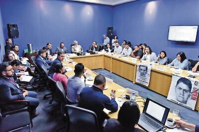 Crean grupo de búsqueda especial para caso Ayotzinapa 