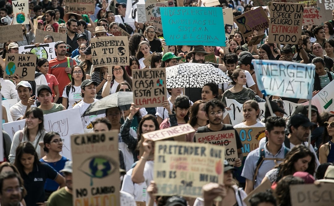 Imagen de una marcha en contra del cambio climático. Foto: Archivo El Universal