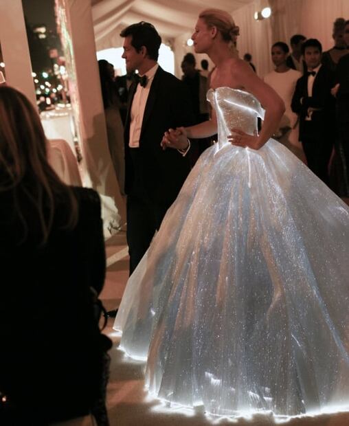 Todo los detalles de la MET Gala, desde la agenda de este año hasta sus vestidos más icónicos