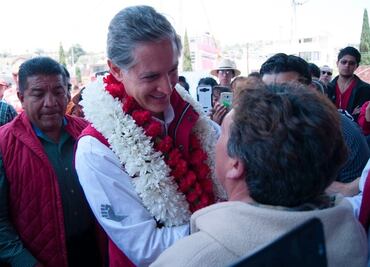 Del Mazo ofrece surtir medicinas y personal en centros de salud