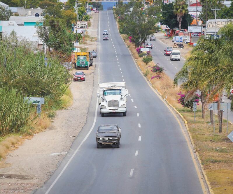 La SCT va a invertir 828.5 millones de pesos para reforzar la seguridad en los 51 puntos conflictivos, con el propósito de reducir los accidentes. Foto: ARCHIVO EL UNIVERSAL