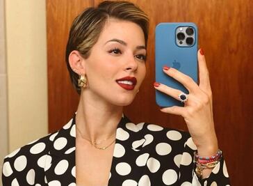 Mariana Rodríguez te enseña cómo lucir una cazadora de piel con botas