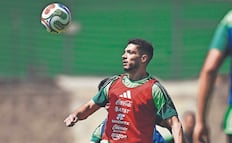 Enrique Borja respalda a Raúl Jiménez: Debe ser el titular 