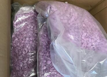 Pareja austriaca compra ropa por internet y recibe cargamento millonario de droga