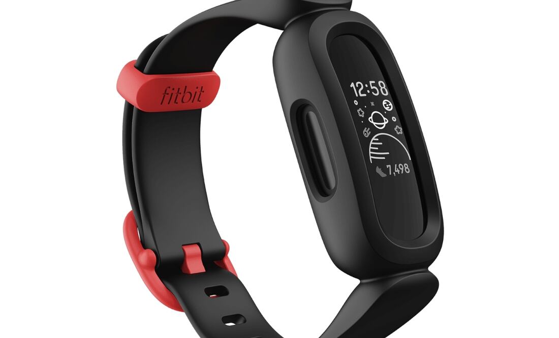 El reloj monitorea la actividad y sueño de los niños.