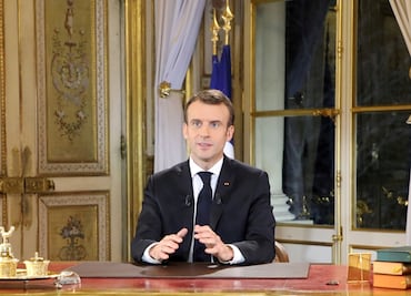 Macron bate récord de audiencia por mensaje sobre "chalecos amarillos"