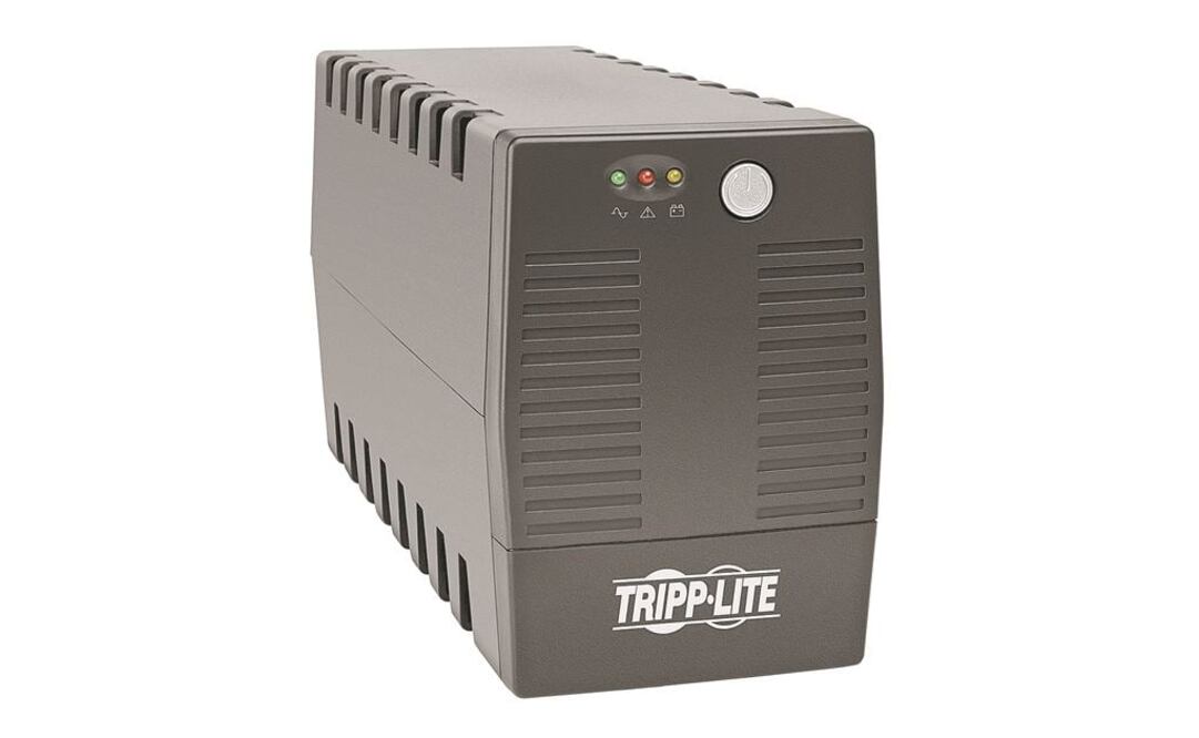 Aunque un regulador y un no break o UPS tienen la capacidad de recibir y estabilizar las sobrecargas eléctricas, el último almacena energía y permite al usuario usar el dispositivo aun cuando no haya suministro de luz. CORTESÍA