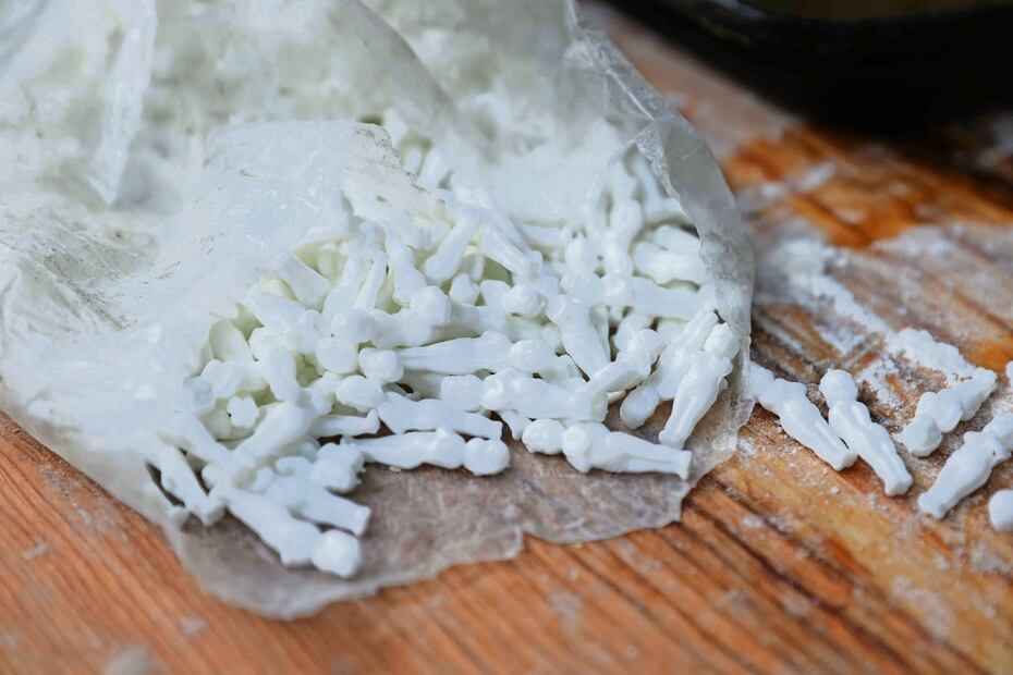 Las tradicionales roscas llevan escondidos “Niños" y el número depende del tamaño del pan. Foto: Diego Simón / EL UNIVERSAL