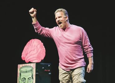 Ari Telch cura sus penas en escena riendo de sí mismo