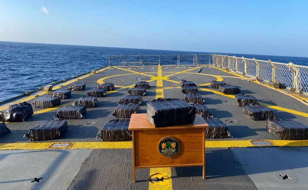 Marina decomisa más de una tonelada de presunta cocaína en costas de Michoacán. Foto: Especial