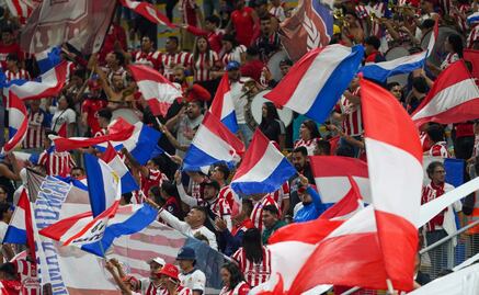 Afición revienta a las Chivas por presentar un nuevo jersey ya eliminados del Apertura 2024