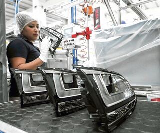 Ven necesario invertir en tecnología de autopartes