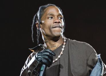 Arrestan al rapero Travis Scott por allanamiento de propiedad y alteración del orden público