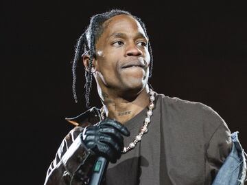 Lo que sabemos de la estampida mortal en el festival Astroworld donde cantó Travis Scott