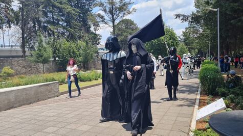 Arriba Darth Vader al Parque Metropolitano de Toluca para celebrar el Día del Niño