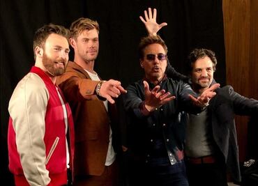 Simulan Avengers ser los Beatles y cantan "Hey Jude"