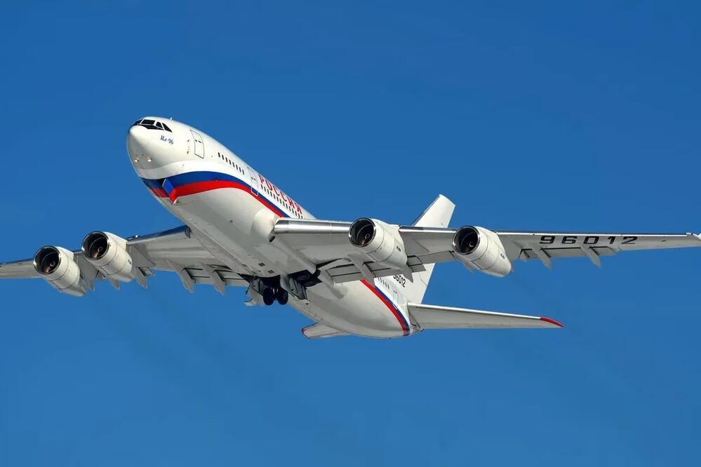 El Ilyushin Il-96 RA-96012 presidencial ruso. FOTO: ESPECIAL