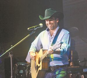 Bobby Pulido transporta su romanticismo al streaming