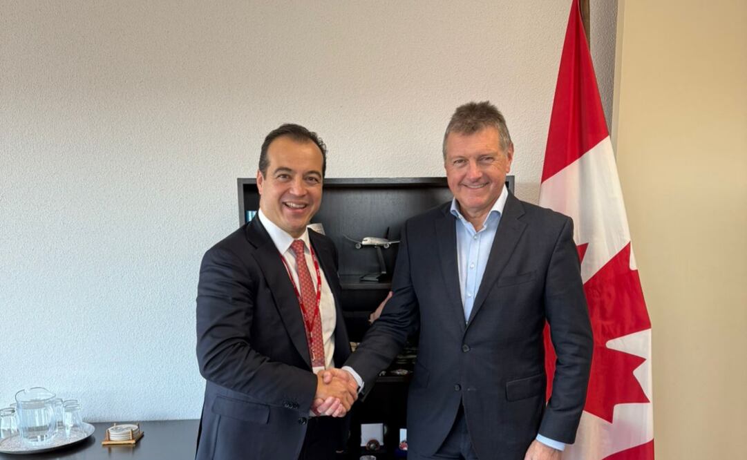 En la foto aparecen el subsecretario Gutiérrez Romano con su homólogo, el subsecretario de Comercio Internacional de Canadá, Rob Stewart. Fotos: Secretaría de Economía