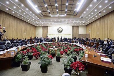 Recibe el INE las primeras quejas electorales