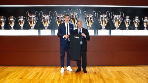 Real Madrid presenta al arquero Lunin