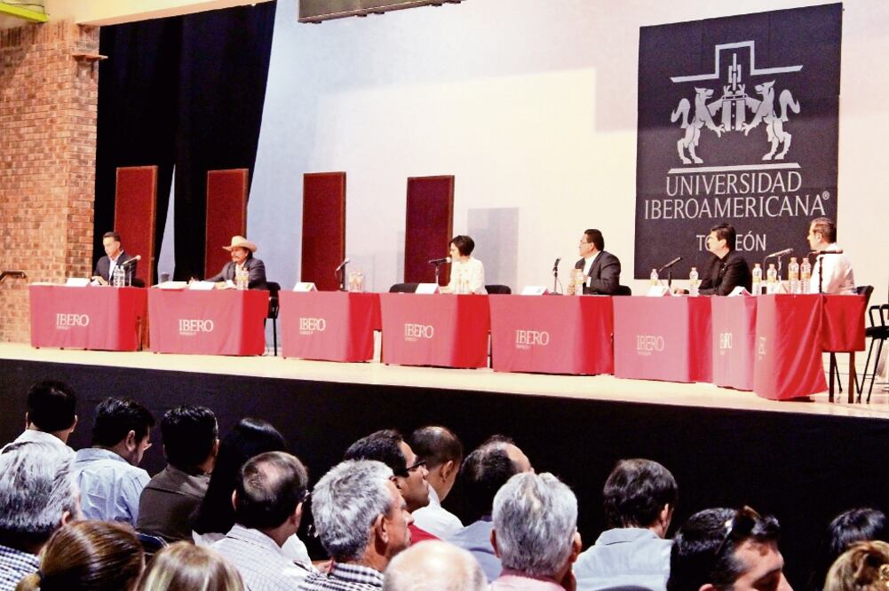 El Encuentro Universitario giró en torno a tres preguntas: “¿Cómo prevenir y combatir la corrupción?”, “¿Cómo generará oportunidades de empleo y educación para los jóvenes?” (FRANCISCO RODRÍGUEZ. EL UNIVERSAL)