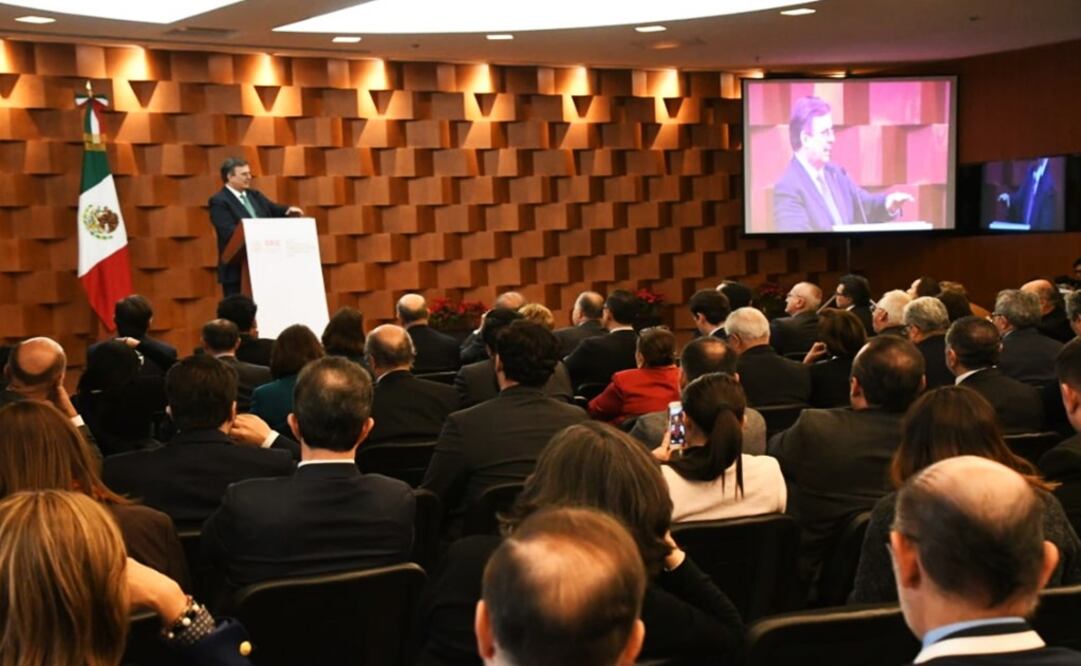 Marcelo Ebrad, ambassadors, and consuls - Photo: Taken from the Ministry of Foreign Affairs' Twitter Account 