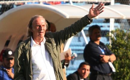 César Luis Menotti recibe el alta médica tras 11 días hospitalizado