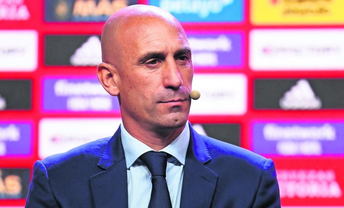 Rubiales ha sido suspendido y debería ser expulsado del futbol. Foto: Thomas Coex | AFP