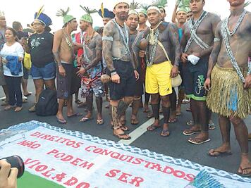 Las calles de Brasil se llenan por 'impeachment' a Dilma