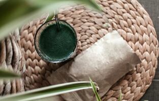 Estos son los beneficios de la espirulina, el "matcha mexicano"