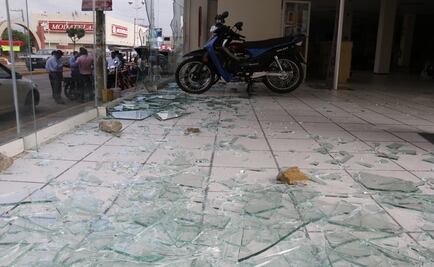 Saquean 10 comercios e incendian tienda en Tabasco