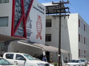 Cae estudiante de tercer piso de edificio de la Facultas de Ciencias Químicas de la UANL; se desconoce si se trató de un accidente