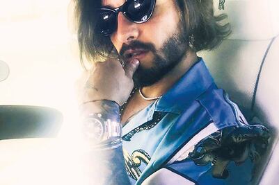 Roban artículos de la habitación de Maluma