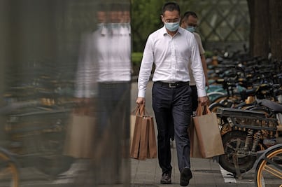 Mujeres respetaron los confinamientos, hombres no limitaron su movilidad: estudio