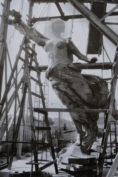 La nostálgica exposición de Juan Guzmán que revivió al número 92 de la avenida Juárez