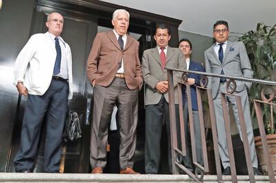 Endurecen seguridad en casa de Gordillo