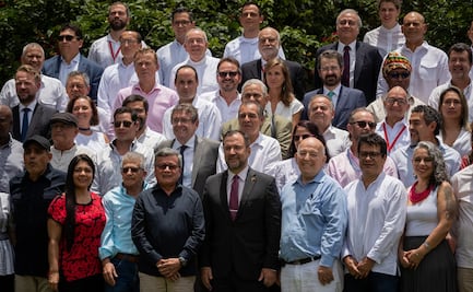 ELN y gobierno colombiano acuerdan aliviar situación humanitaria, al concluir ciclo de diálogo