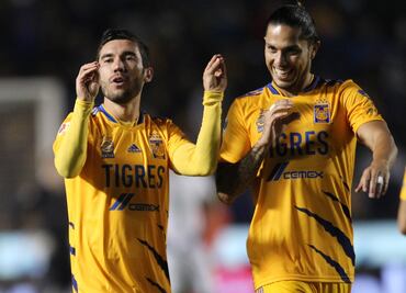 La acrobática celebración de Juan Pablo Vigón en el Volcán