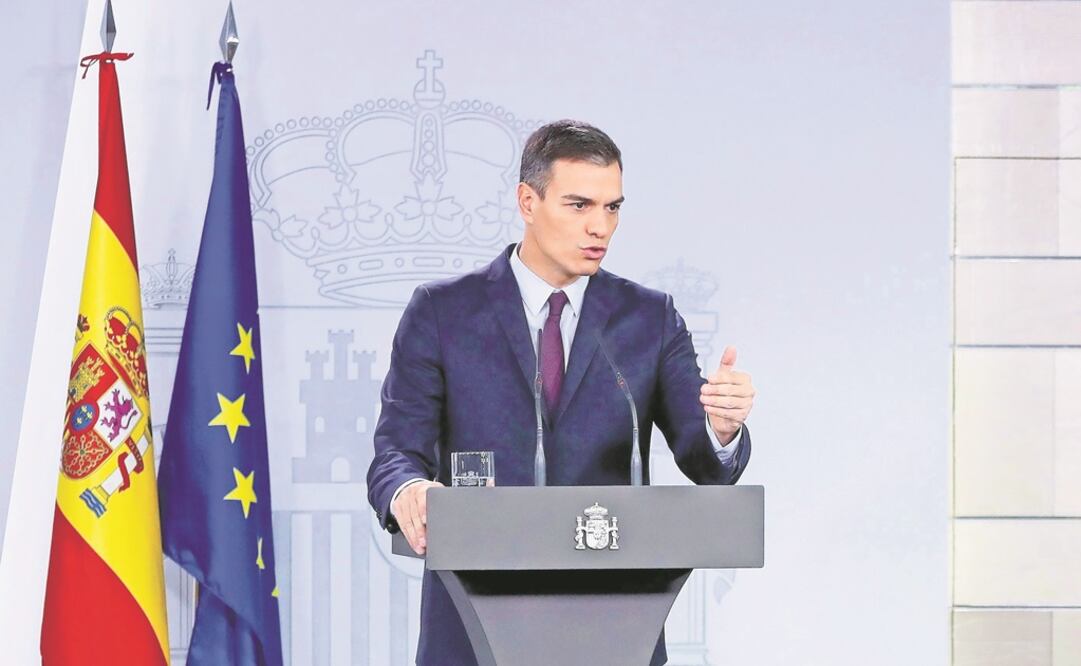 Declaración. El presidente de gobierno, Pedro Sánchez, en su comparecencia en el Palacio de la Moncloa, donde dijo que habrá comicios en abril. Foto: CHEMA MOYA. EFE