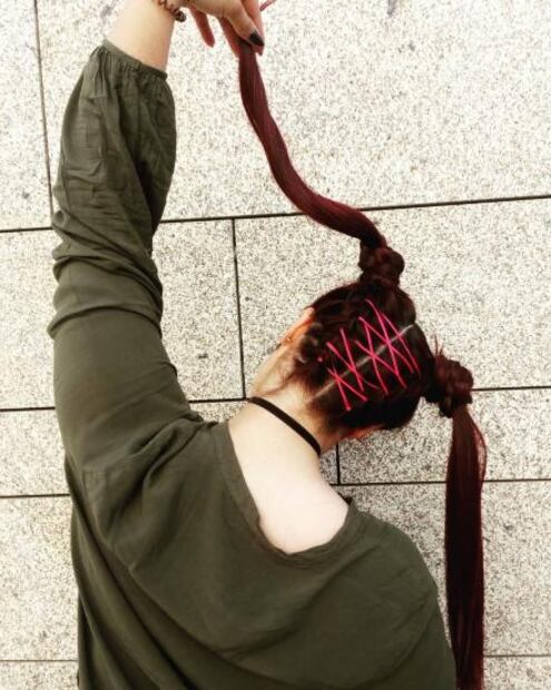 Logra un peinado de impacto con las trenzas corset de Lady Gaga