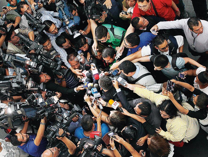 Héctor Herrera fue uno de los pocos elementos del Tricolor que aceptó dialogar con la prensa a su llegada al DF (JUAN CARLOS REYES. EL UNIVERSAL)