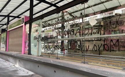 Exigen justicia por la muerte y lesión de dos personas arrolladas por el Metrobús en estación Tlatelolco