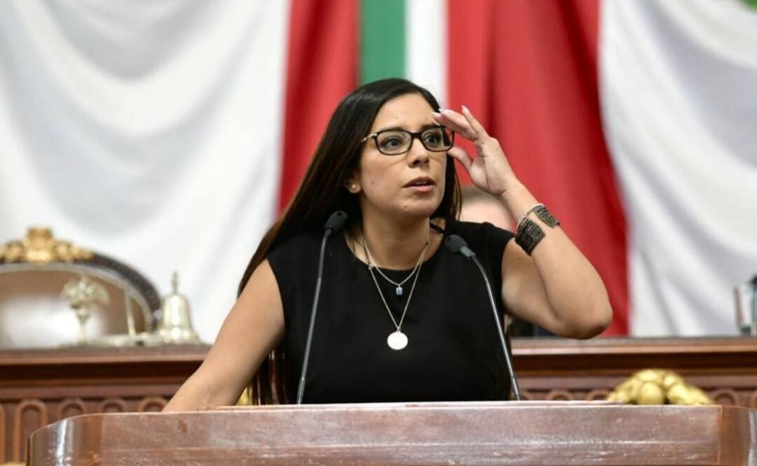 Luisa Gutiérrez y otros panistas presentaron una denuncia ante el Instituto Electoral de la Ciudad de México (IECM) contra Martha Ávila por presuntos actos anticipados de campaña. Foto: Especial