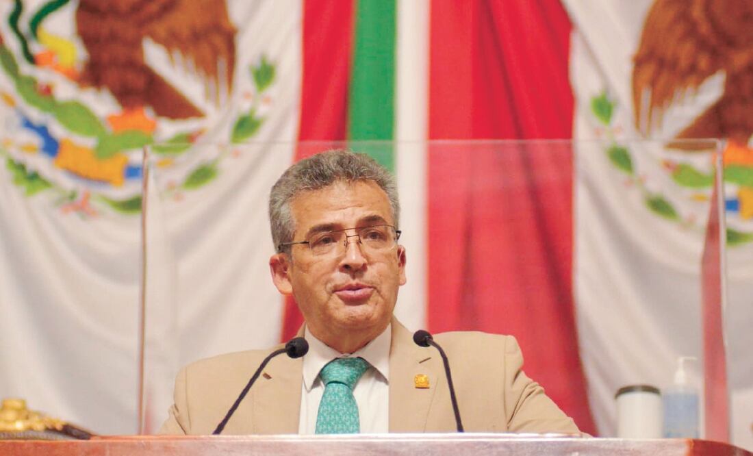 Ricardo Fuentes, diputado de Morena, aseguró que las autoridades ya trabajan sobre el apoyo a las personas afectadas por el socavón. Foto: ESPECIAL