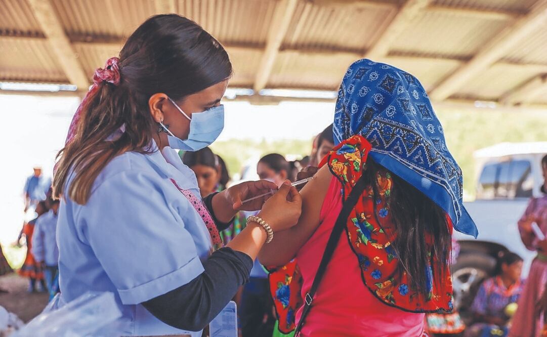 Autoridades pidieron a empleadores que reclutan a la población indígena para laborar como jornaleros que los lleven a vacunar y así mantener sin sarampión esas zonas de trabajo. Foto Especial