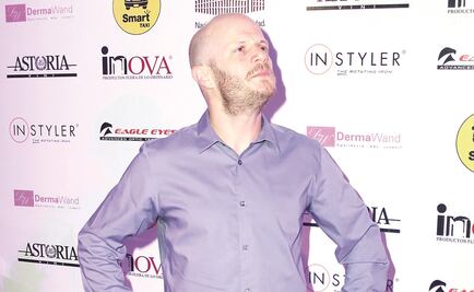 Facundo se enoja porque besan a su esposa en tv