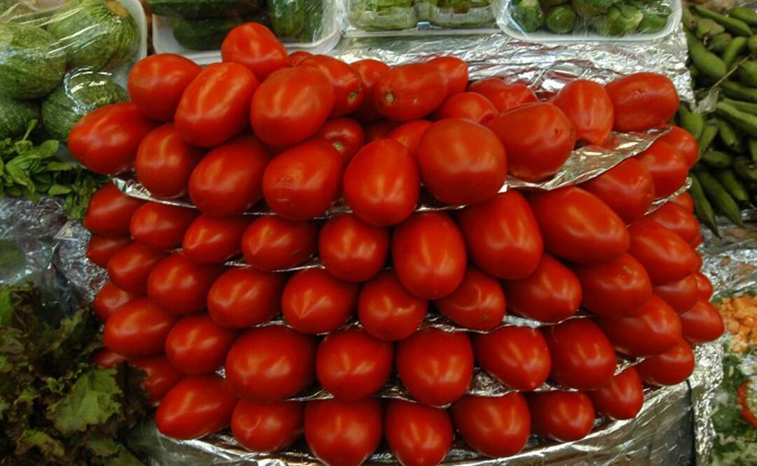 Los productos con las alzas más importantes fueron naranja, cebolla, pepino y jitomate. (Foto: Archivo/ EL UNIVERSAL)