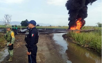 Mueren cuatro personas por explosión de ducto en Veracruz