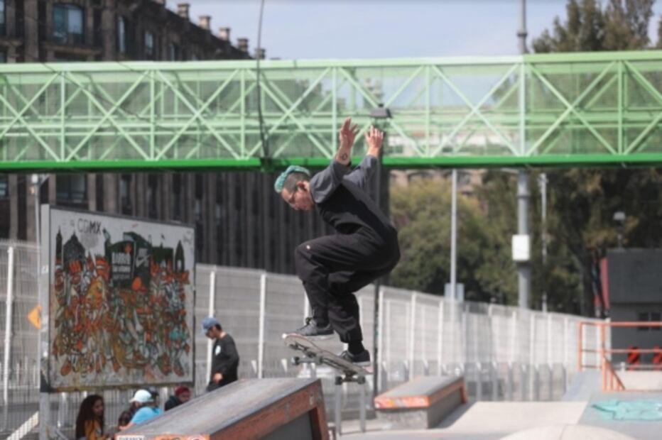 Los músculos de Gatell, FRENAAA y huracán Delta, entre las fotos de la semana